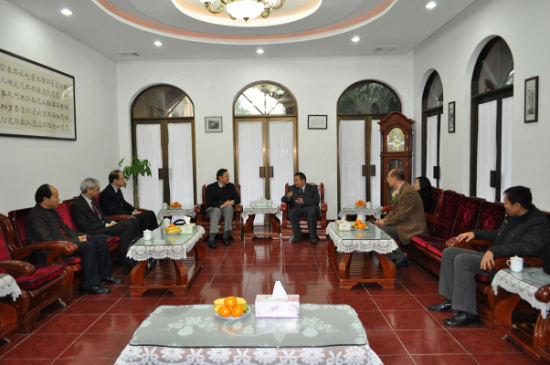 л����Ժ���Ӵ��¼�����һ��ѧԺ������