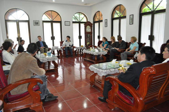 美国长老会里士满神学院访问团访问我院 美国长老会里士满神学院访问团访问我院