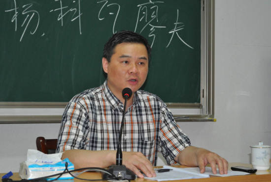 李恩文老师应邀来我院作党史讲座 李恩文老师应邀来我院作党史讲座