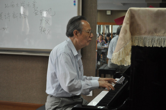 林声本牧师应邀作“中国圣诗”的讲座 林声本牧师应邀作“中国圣诗”的讲座