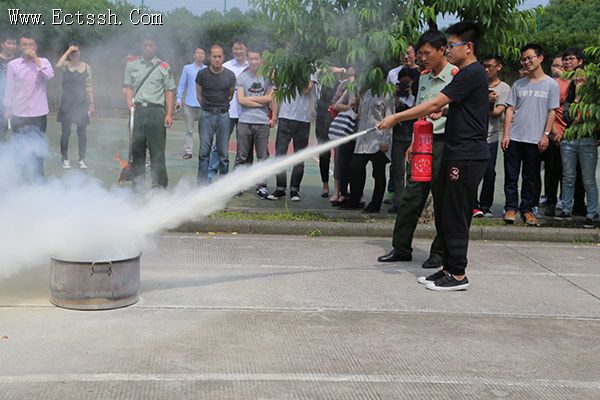 中国基督教华东神学院举行消防安全讲座与演习 中国基督教华东神学院举行消防安全讲座与演习