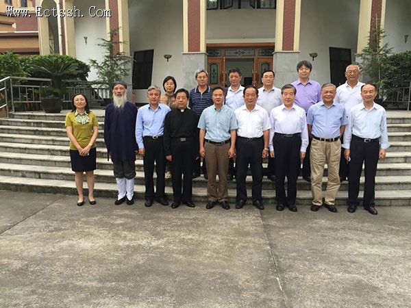 全国政协民宗委调研组访问华东神学院 全国政协民宗委调研组访问华东神学院