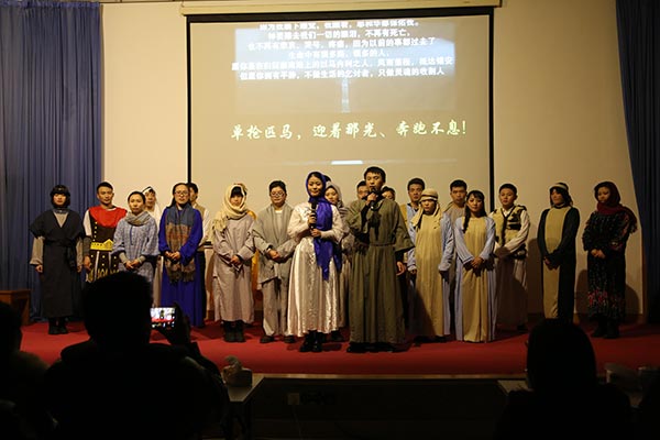 华东神学院举行圣诞感恩献心圣餐崇拜 华东神学院举行圣诞感恩献心圣餐崇拜