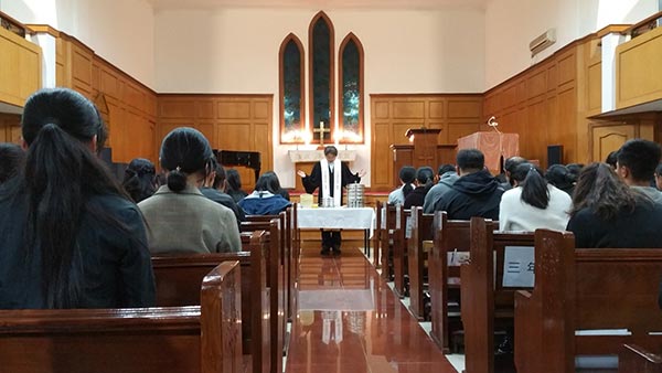 华东神学院举行2018年受难周系列活动 华东神学院举行2018年受难周系列活动