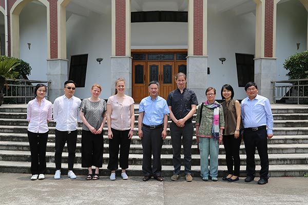 л����Ժ���Ӵ�����ʥ�����������