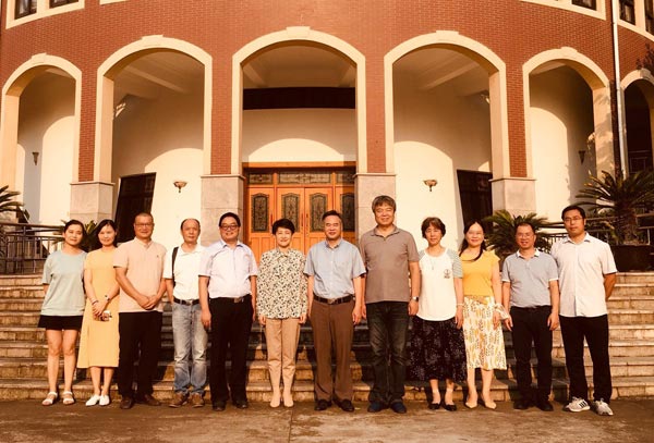 �����ھֻ����ֳ��߷�ο�ʻ�����ѧԺ